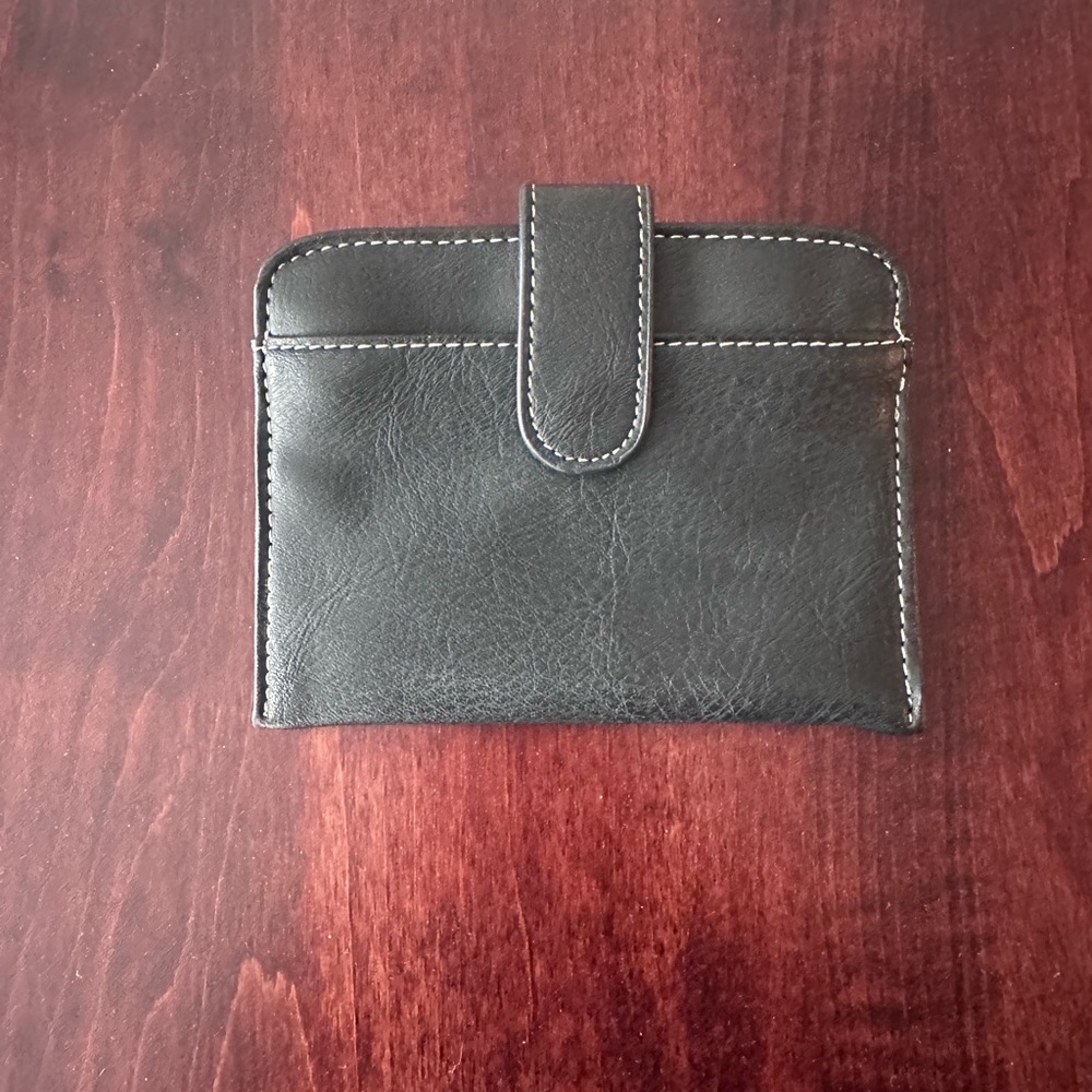 Small wallet with coin compartment.